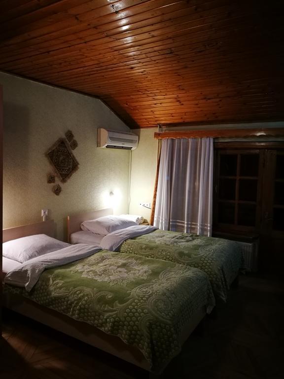 Hotel Salo Tbilisi Buitenkant foto
