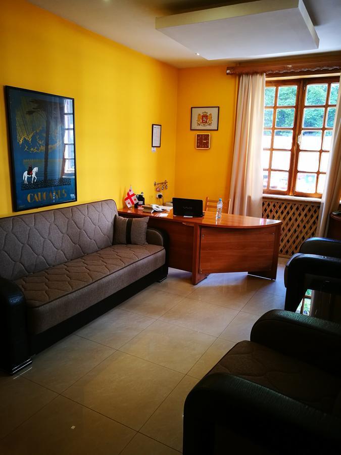 Hotel Salo Tbilisi Buitenkant foto
