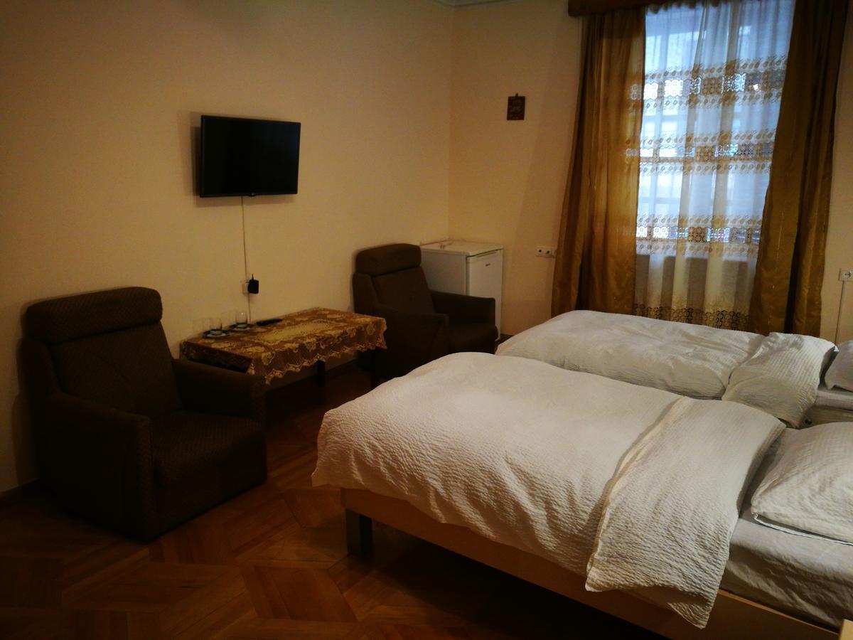 Hotel Salo Tbilisi Buitenkant foto