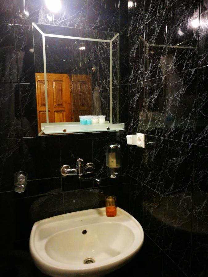 Hotel Salo Tbilisi Buitenkant foto