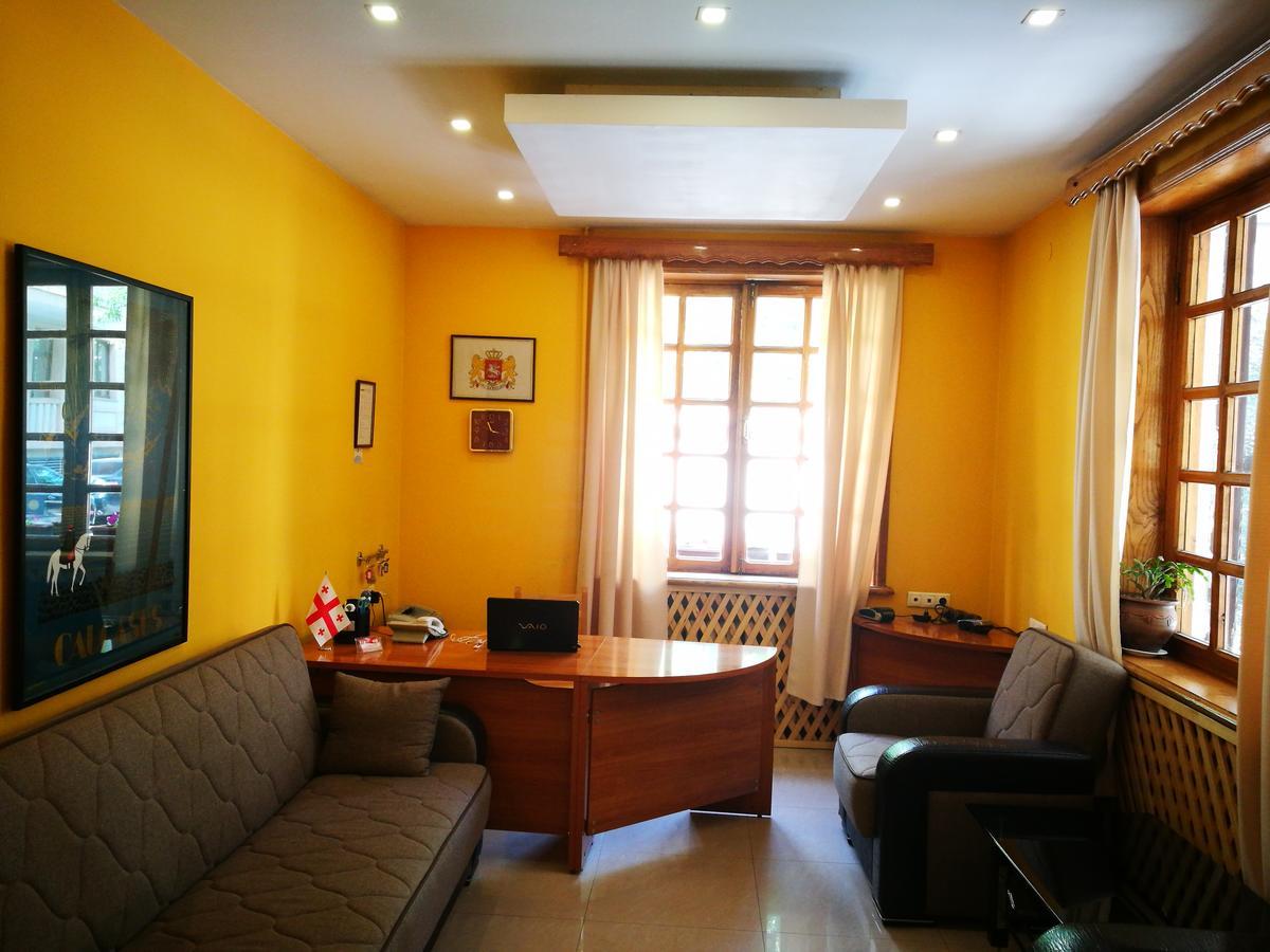 Hotel Salo Tbilisi Buitenkant foto