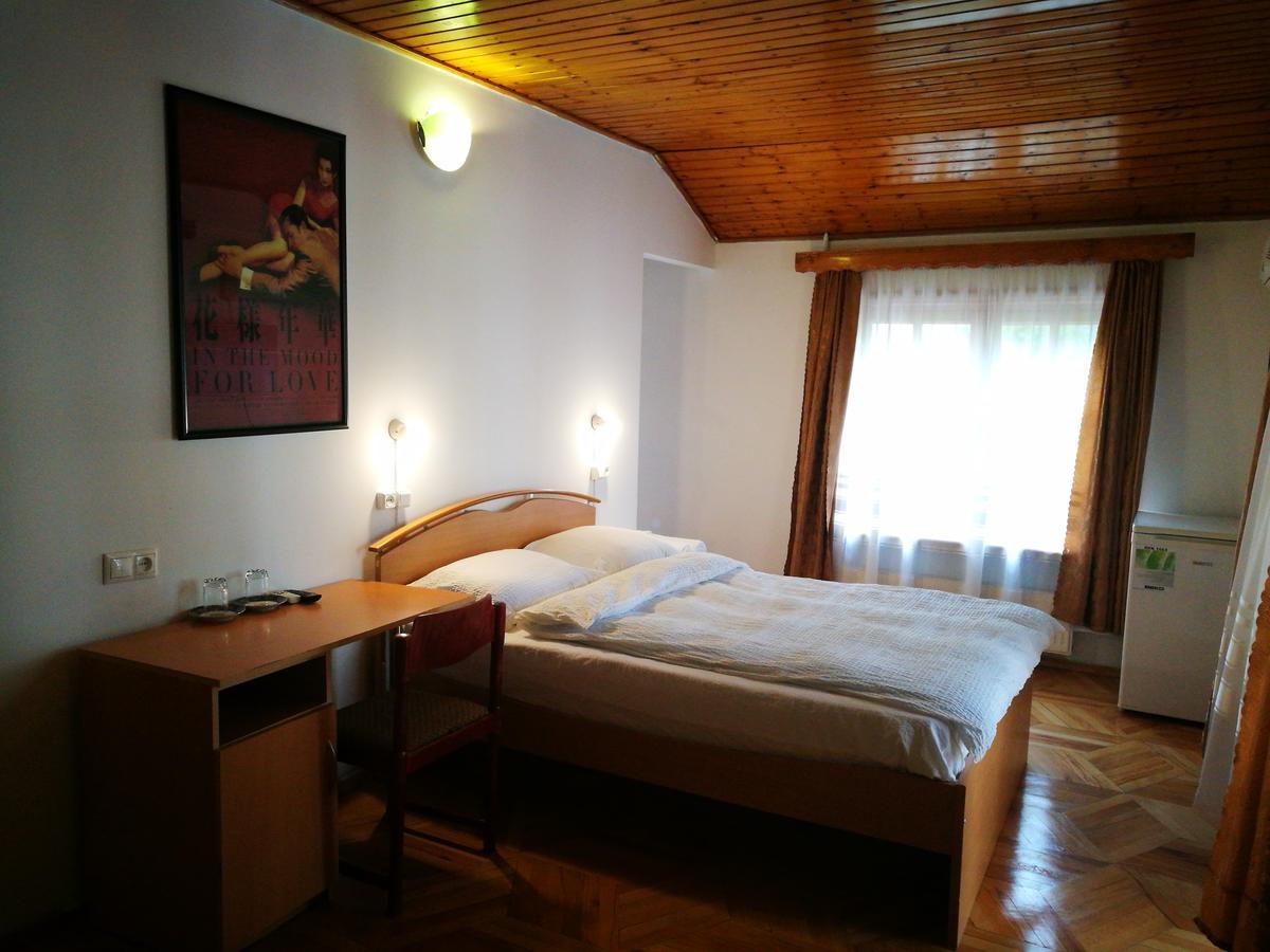 Hotel Salo Tbilisi Buitenkant foto
