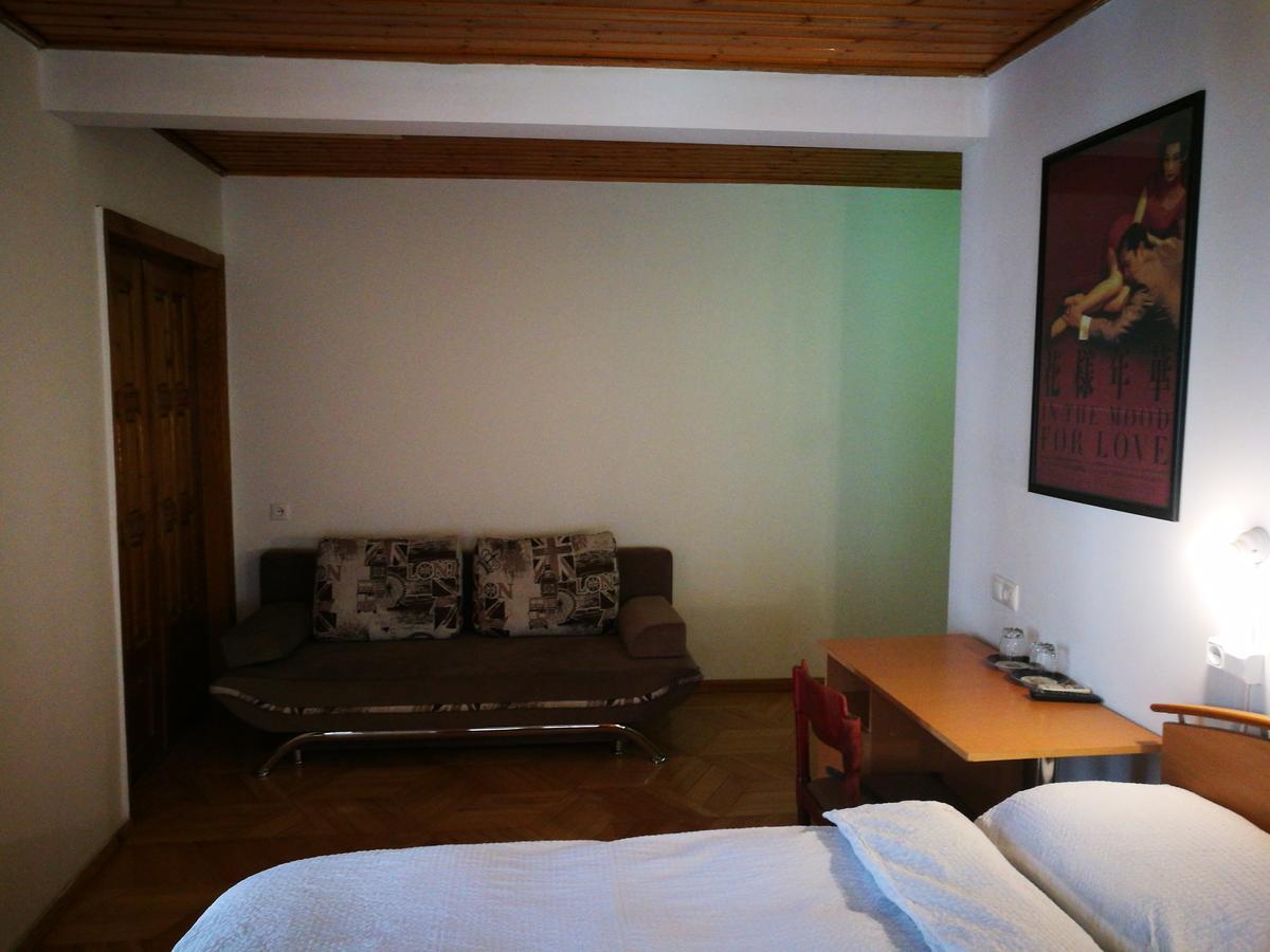 Hotel Salo Tbilisi Buitenkant foto