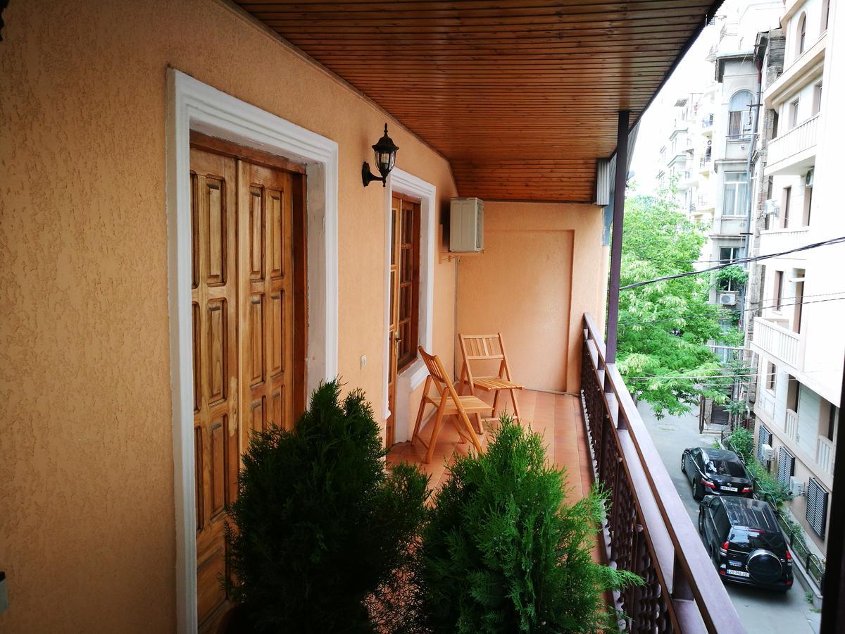 Hotel Salo Tbilisi Buitenkant foto