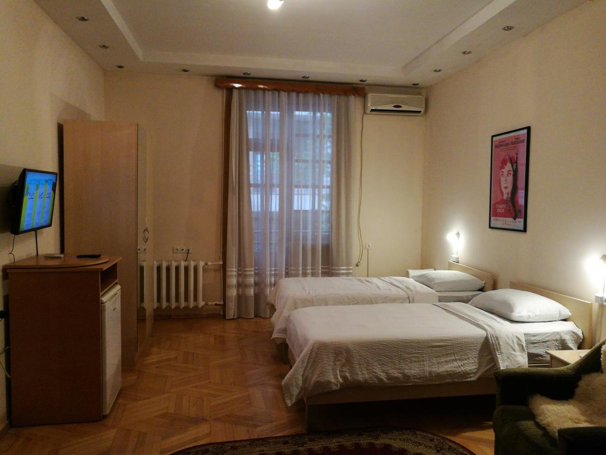 Hotel Salo Tbilisi Buitenkant foto