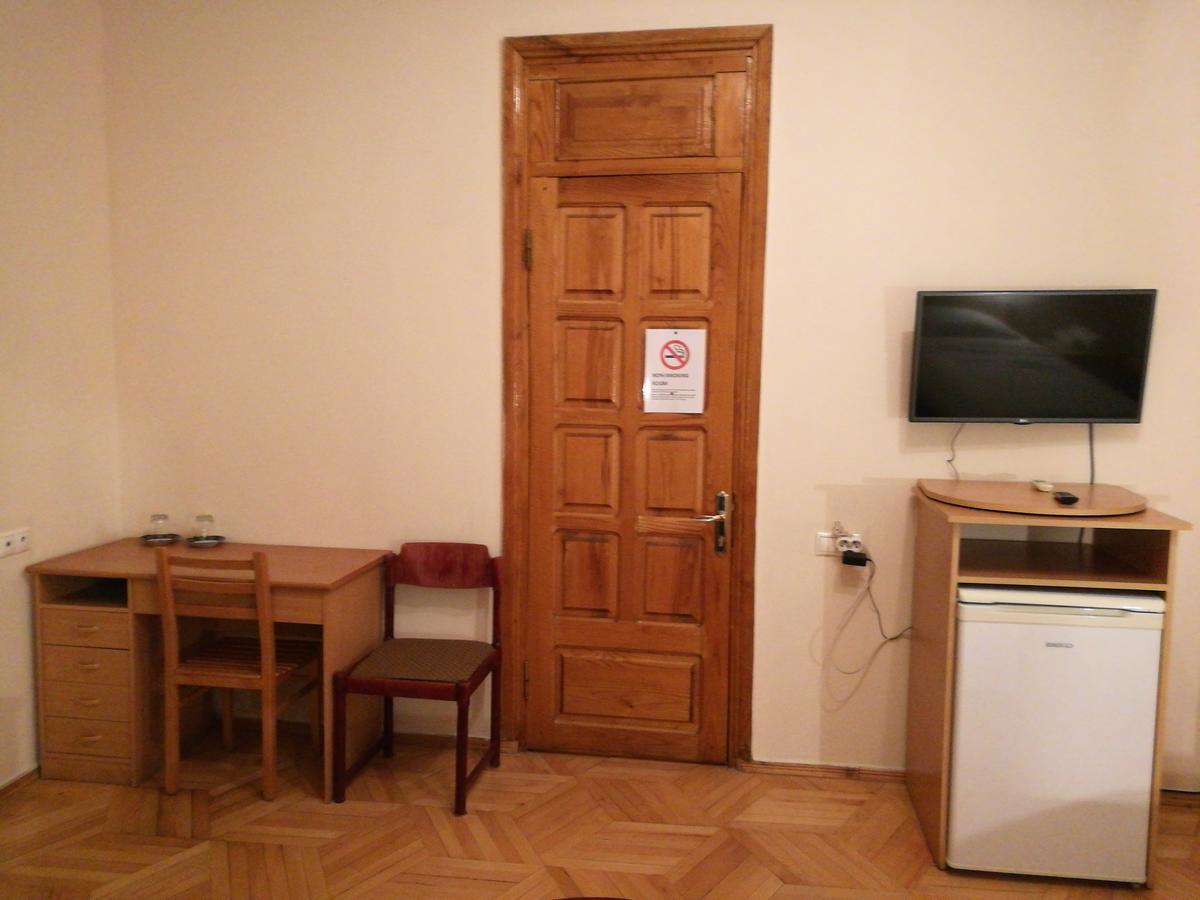 Hotel Salo Tbilisi Buitenkant foto